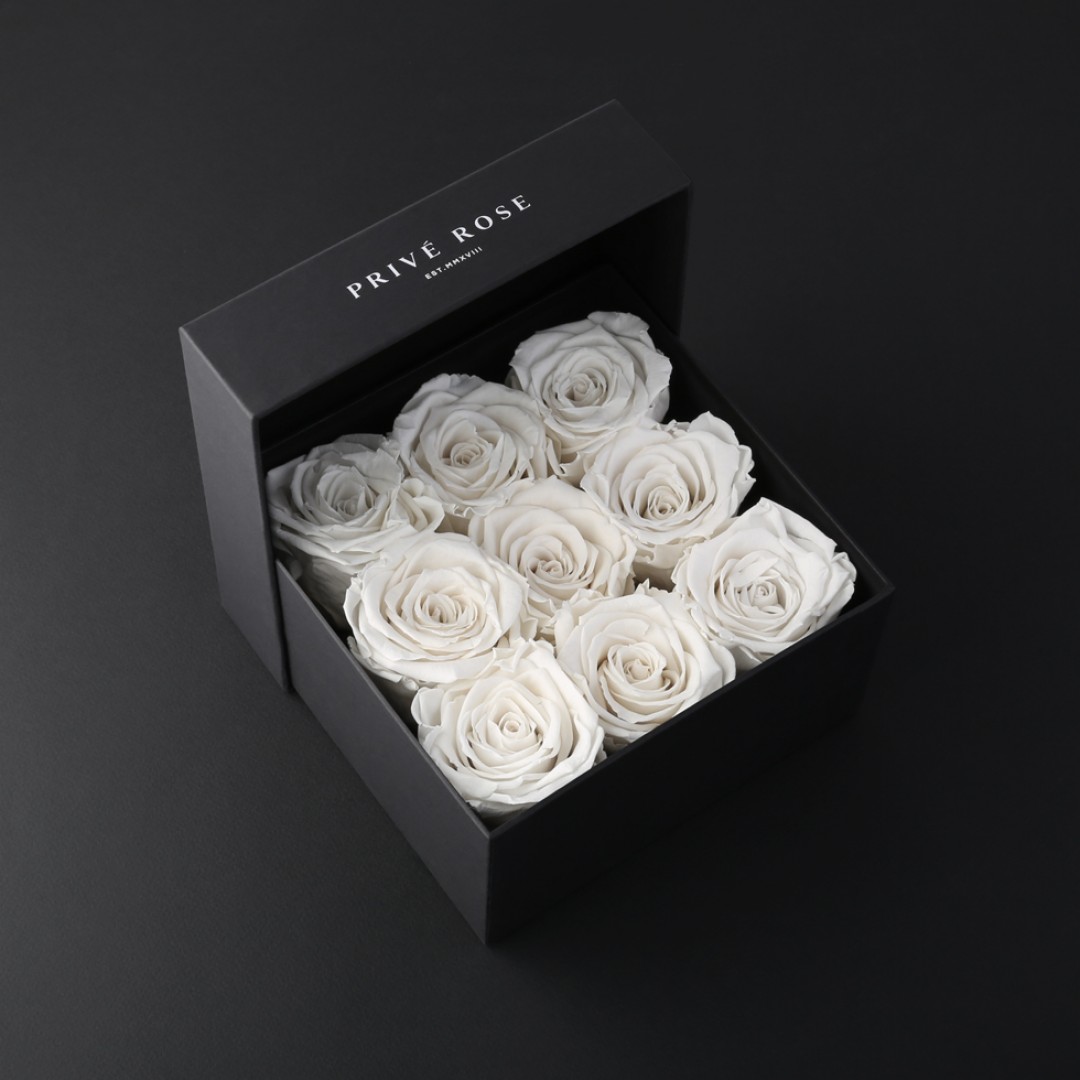 بوكس ورد طبيعي دائم أبيض بريفي روز PRW21 - Prive Rose - باقة ورد طبيعي 9 وردات - ROSE بوكس ورد طبيعي دائم أبيض بريفي روز PRW21 - Prive Rose
