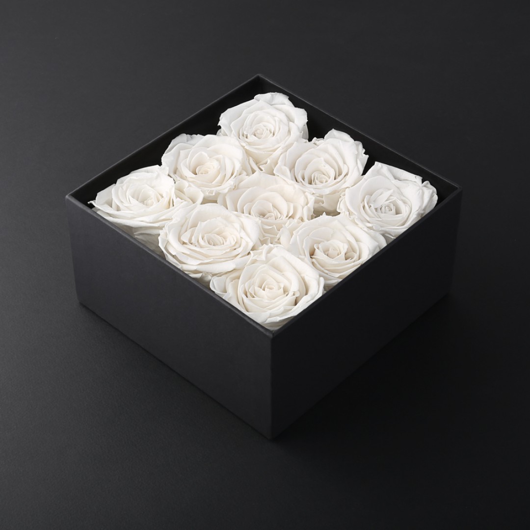 بوكس ورد طبيعي دائم أبيض بريفي روز PRW21 - Prive Rose - باقة ورد طبيعي 9 وردات - ROSE بوكس ورد طبيعي دائم أبيض بريفي روز PRW21 - Prive Rose