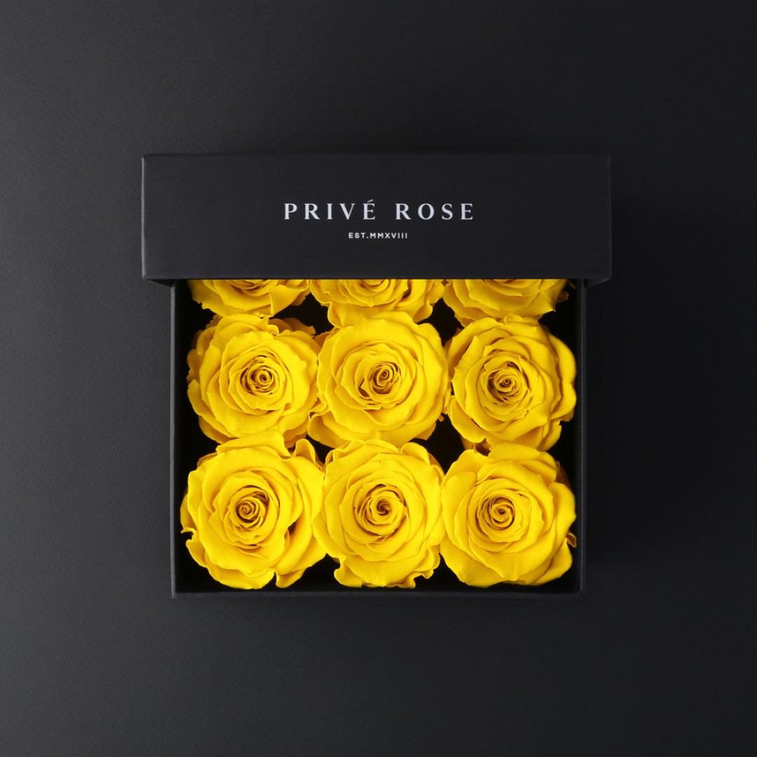 بوكس ورد طبيعي دائم أصفر بريفي روز PRY25 - Prive Rose - باقة ورد طبيعي 9 وردات - ROSE بوكس ورد طبيعي دائم أصفر بريفي روز PRY25 - Prive Rose