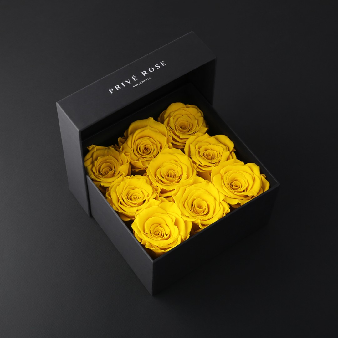 بوكس ورد طبيعي دائم أصفر بريفي روز PRY25 - Prive Rose - باقة ورد طبيعي 9 وردات - ROSE بوكس ورد طبيعي دائم أصفر بريفي روز PRY25 - Prive Rose